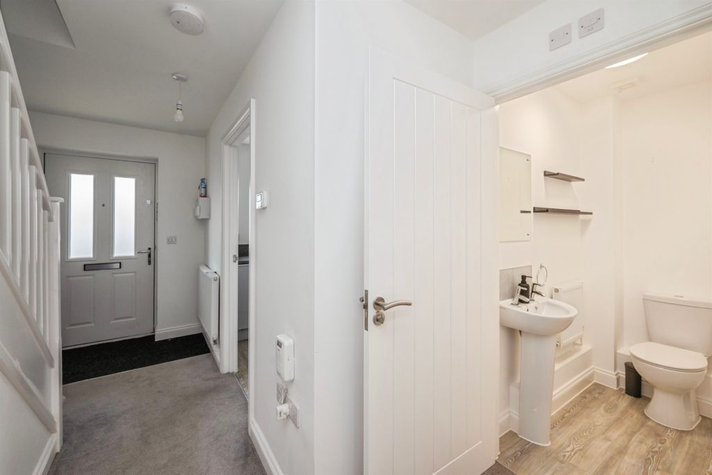 Property photo 2 of 14