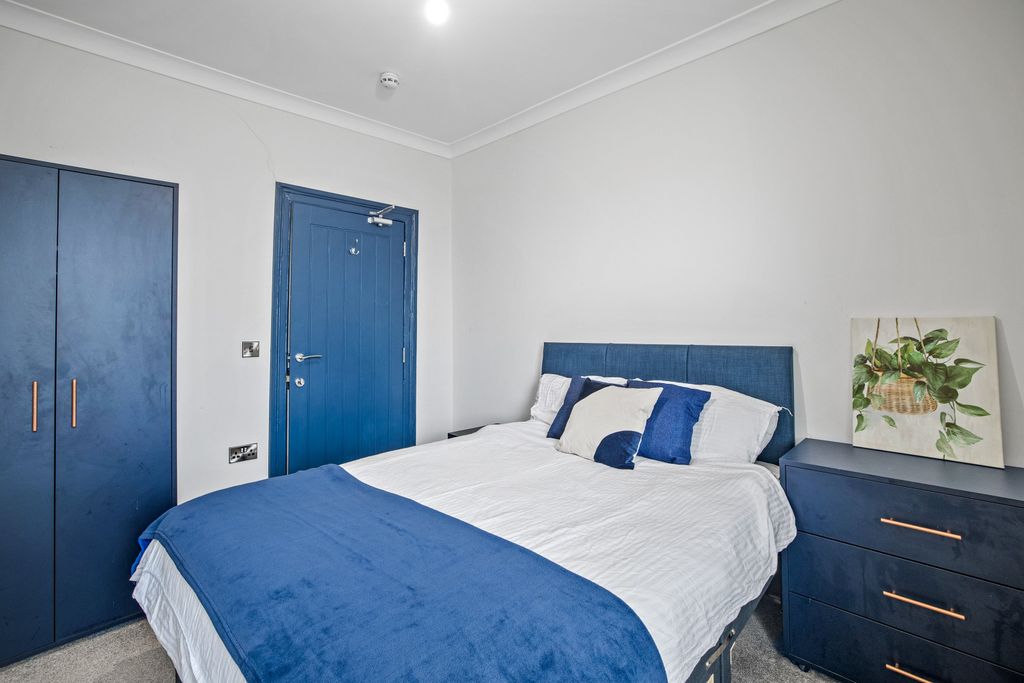 Property photo 1 of 9 0050