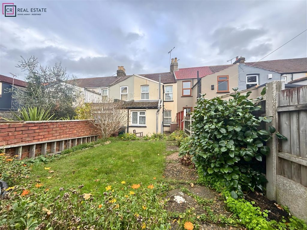 Property photo 2 of 5