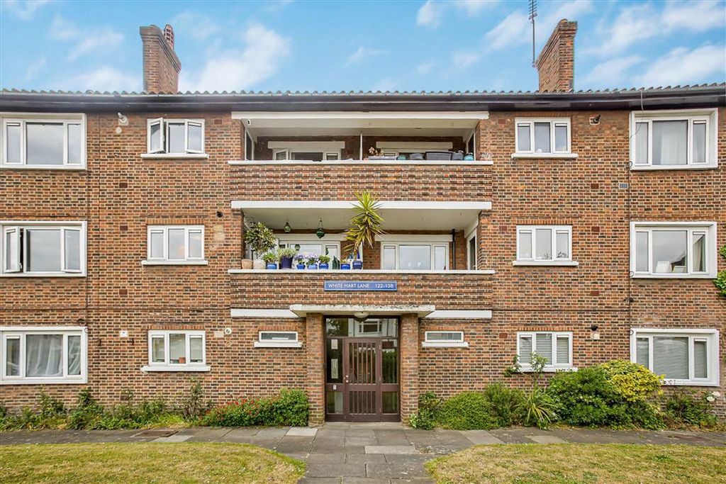 Property photo 1 of 12