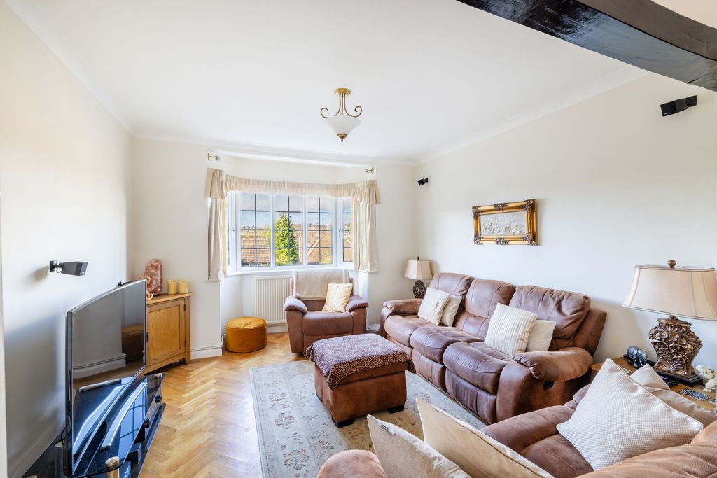 Property photo 2 of 24