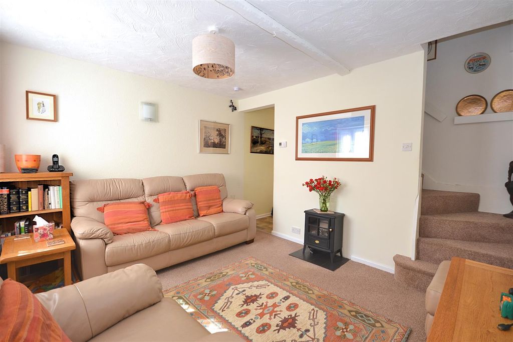 Property photo 2 of 13 18 (22).Png