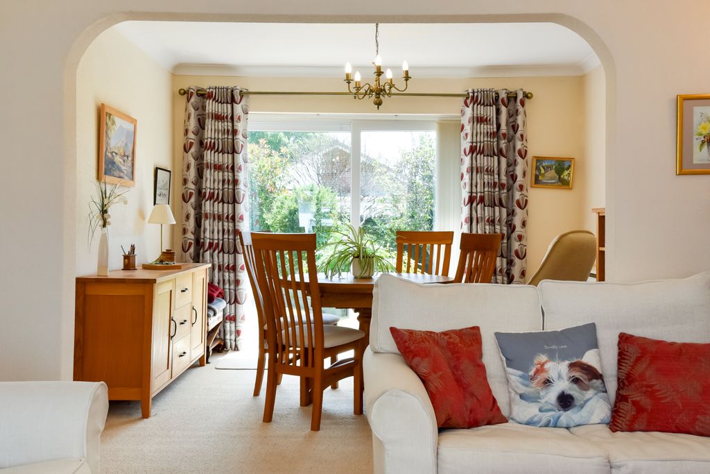 Property photo 3 of 15