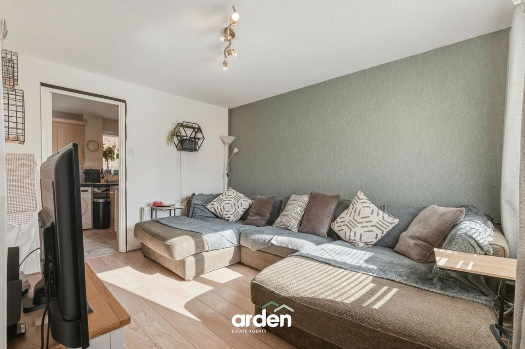 Property photo 3 of 8