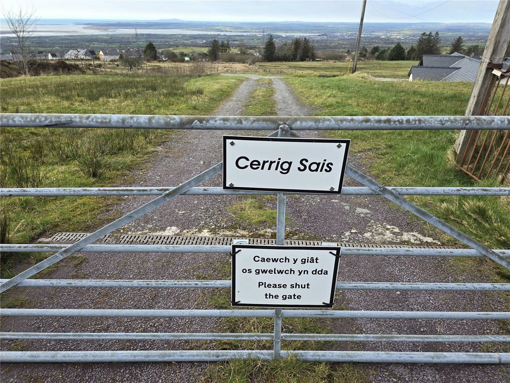 Property photo 2 of 34 Picture No. 04