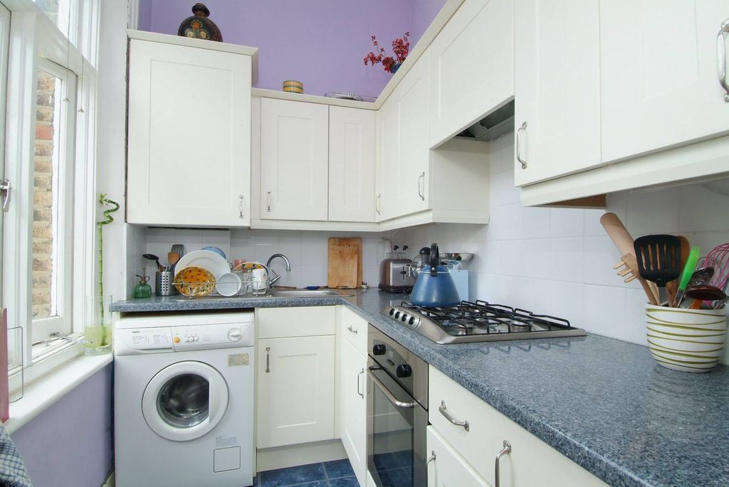 Property photo 3 of 5