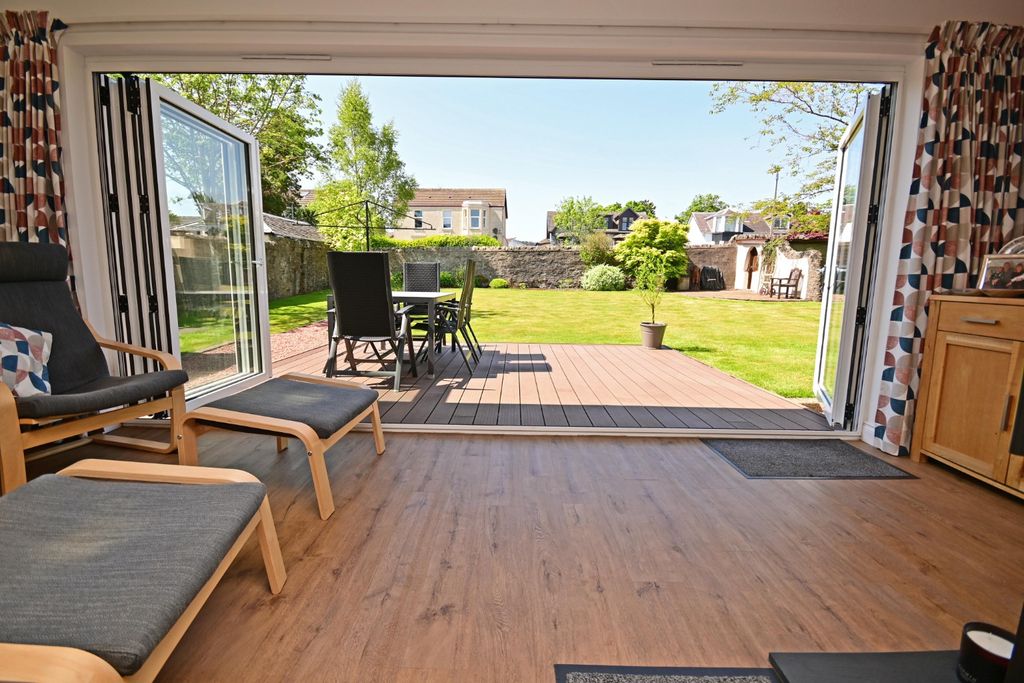 Property photo 2 of 35 4185044