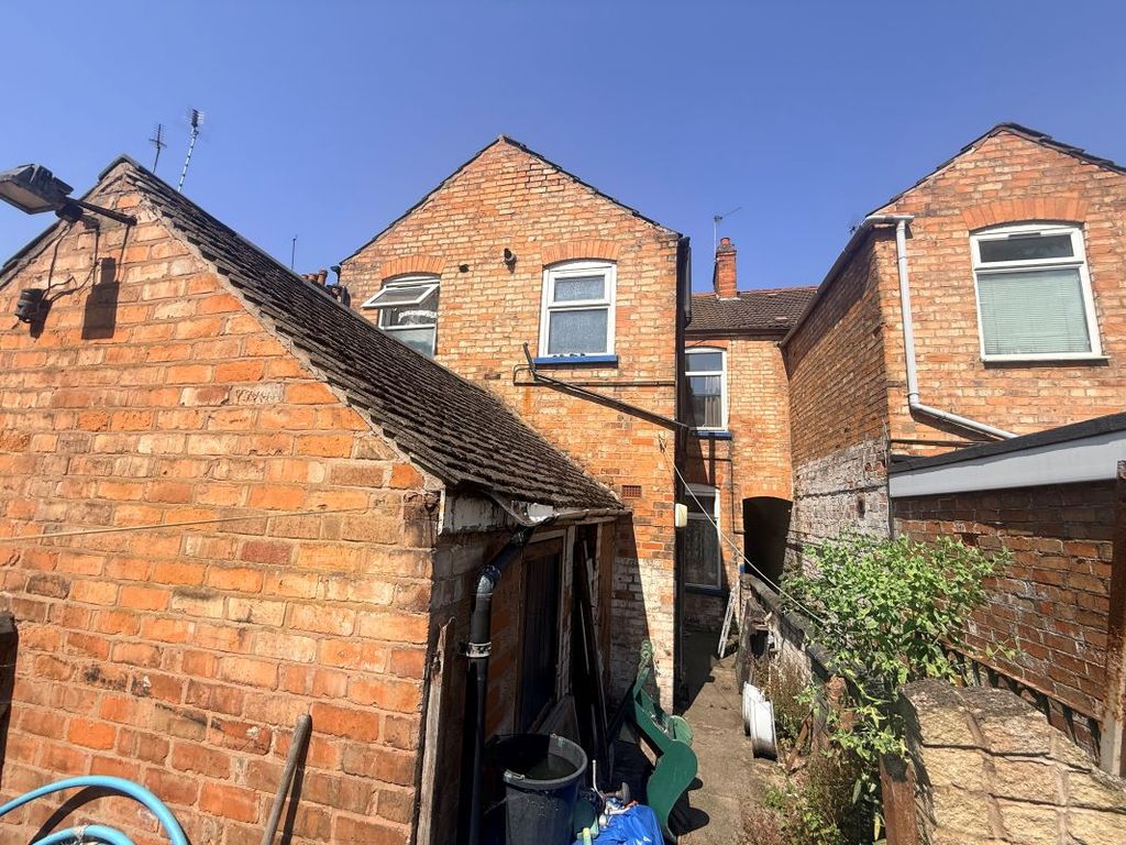 Property photo 2 of 7