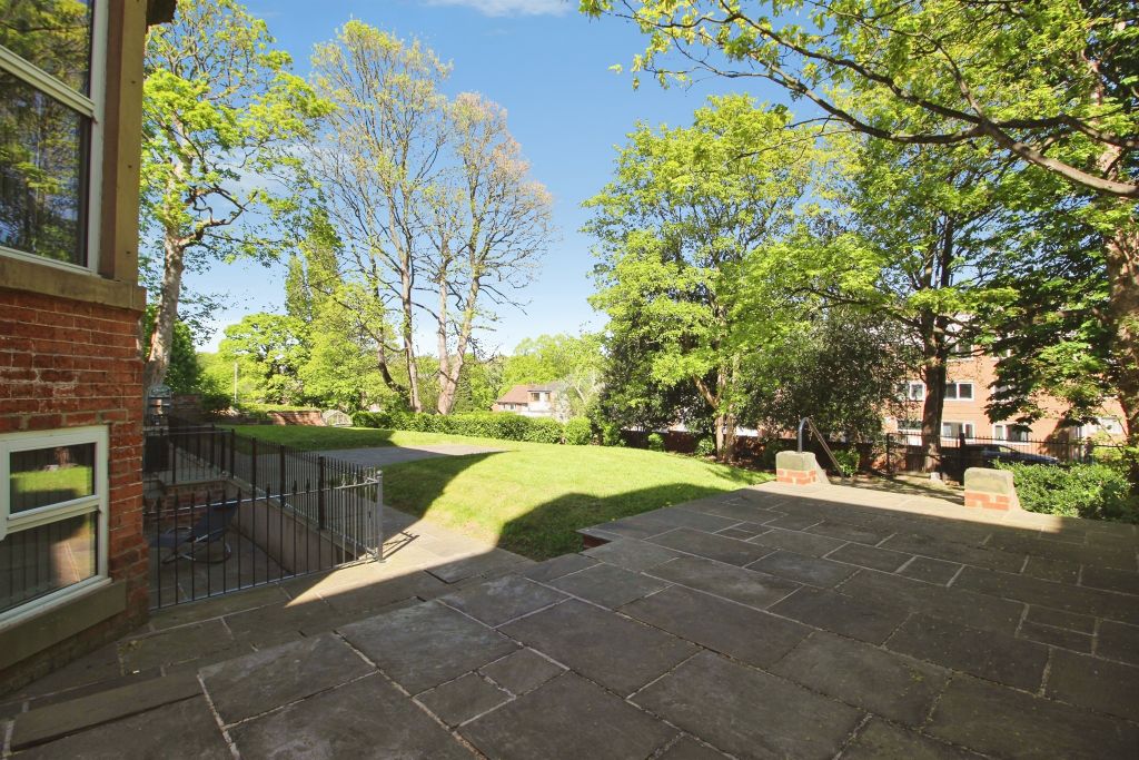 Property photo 2 of 11