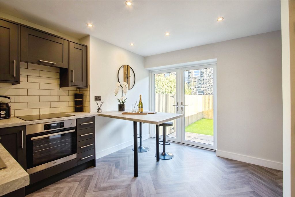 Property photo 3 of 19 Picture No. 19