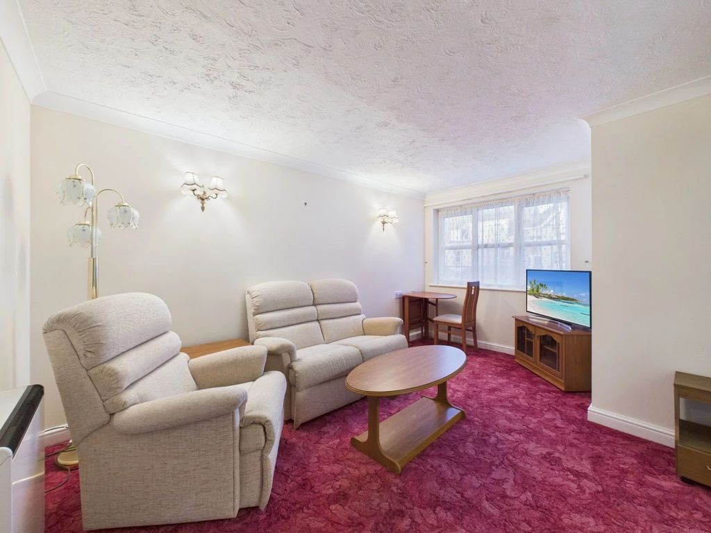 Property photo 2 of 7