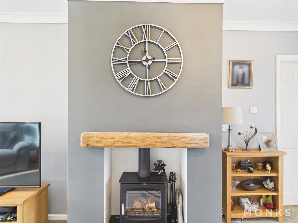 Property photo 3 of 22 Cam01520G0-Pr0286-Still015.Jpg