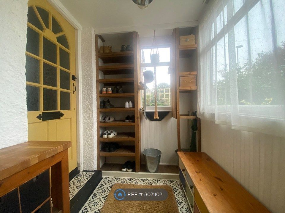 Property photo 3 of 35
