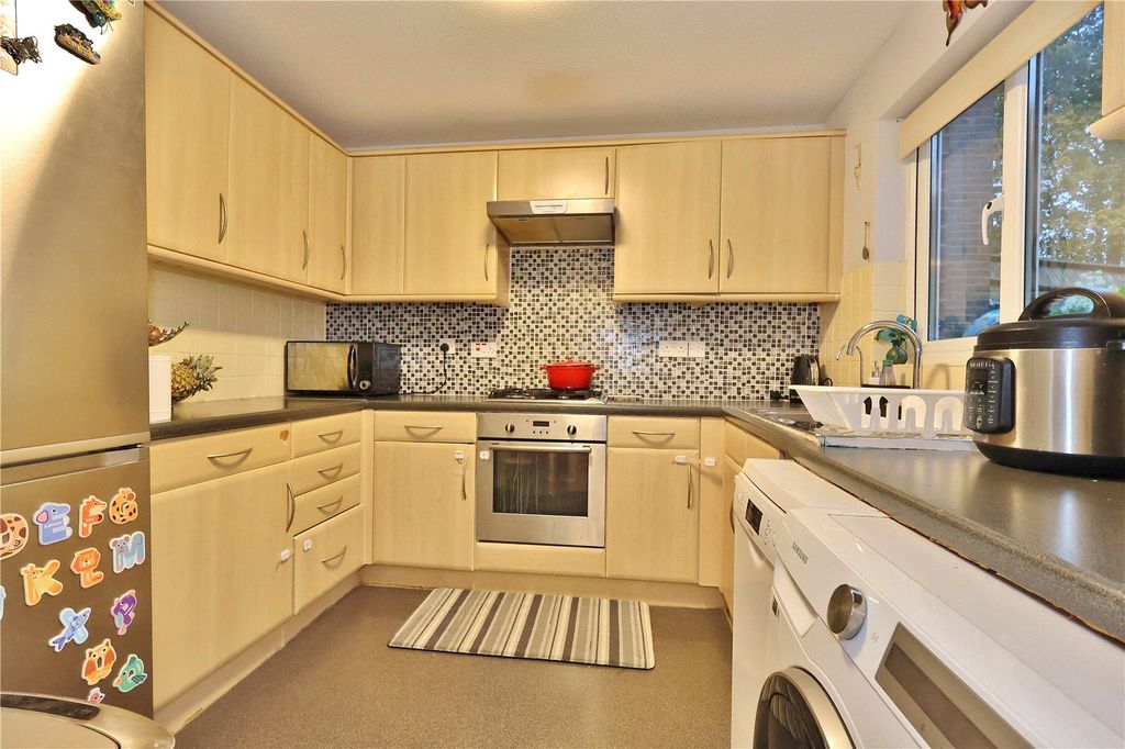 Property photo 2 of 10 Picture No. 16