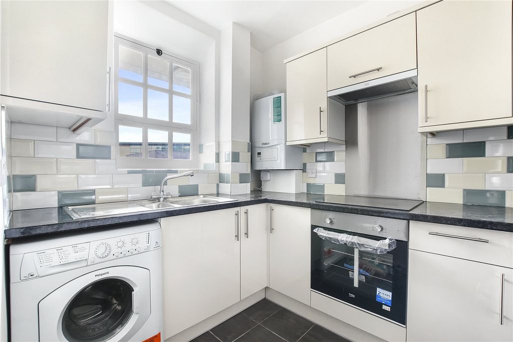 Property photo 3 of 8 Picture No. 07