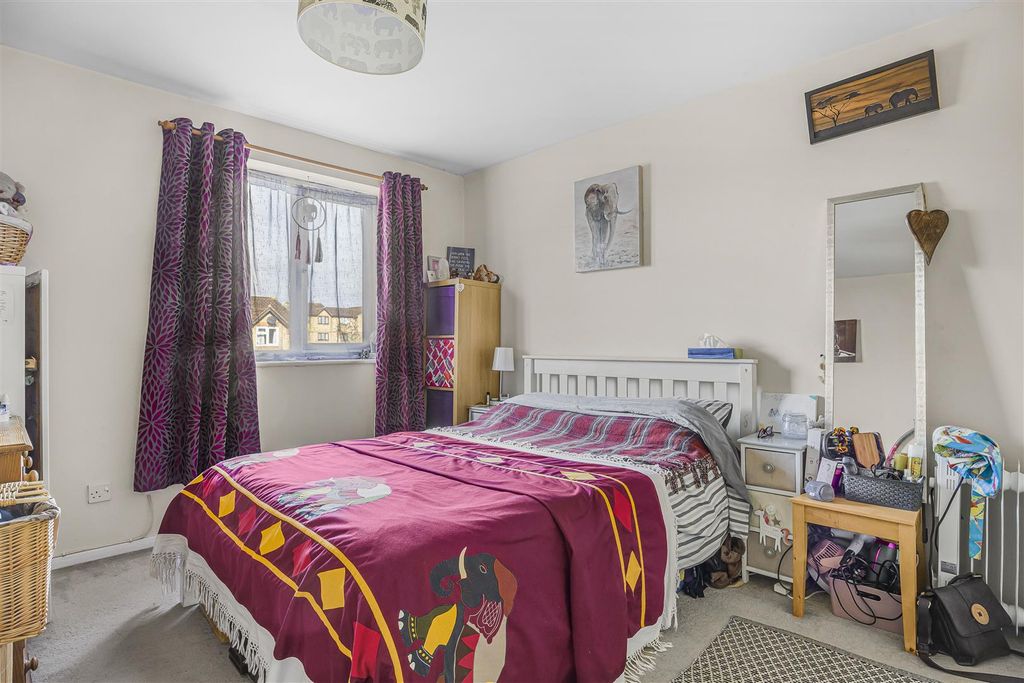 Property photo 3 of 8 8_50756.Jpg