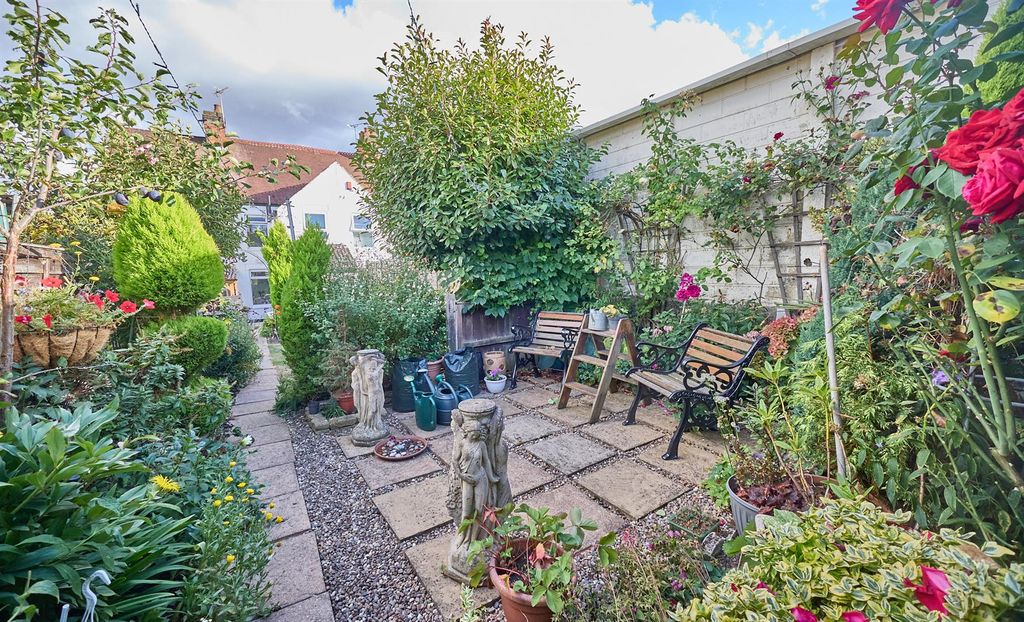 Property photo 3 of 13 Rugby Road Hnk 4.Jpg