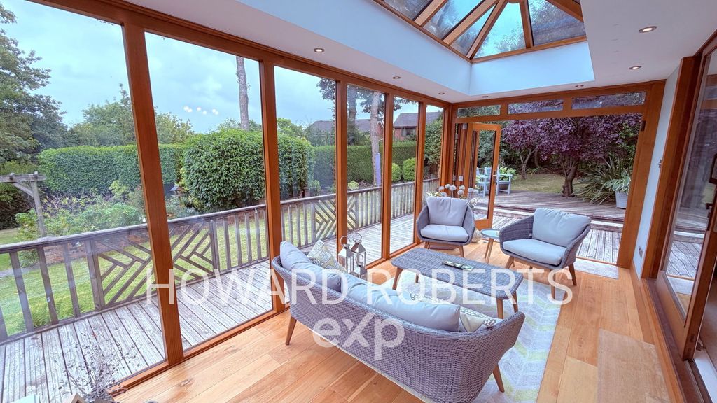 Property photo 3 of 42