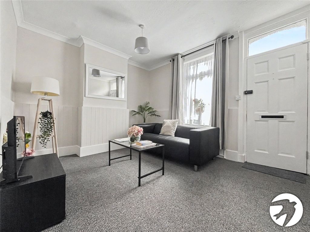 Property photo 1 of 16 Picture No. 15