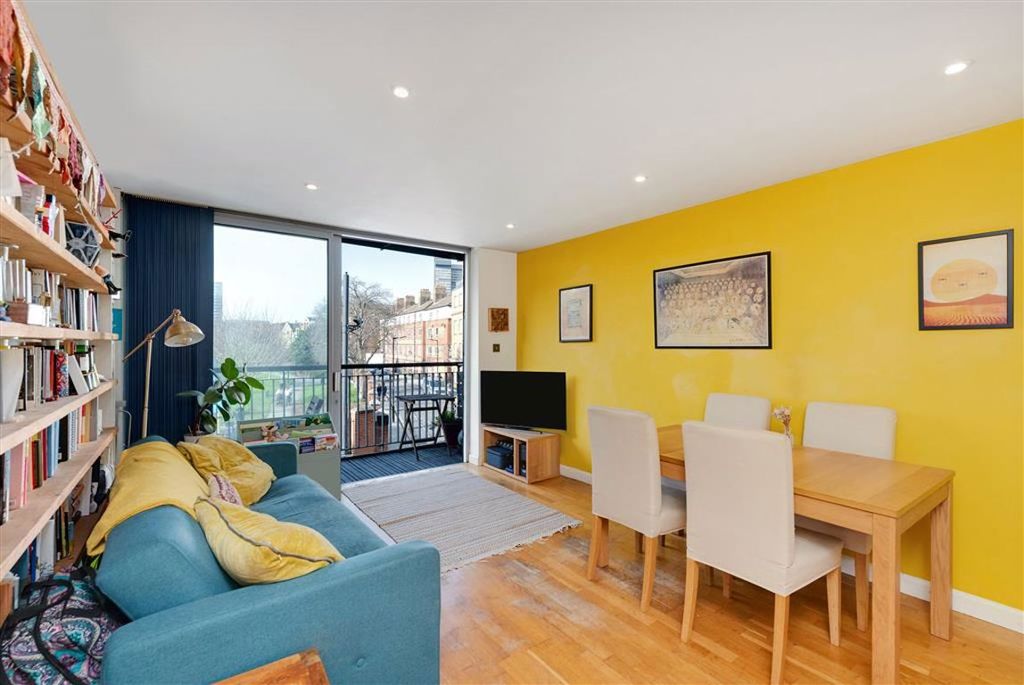 Property photo 2 of 7