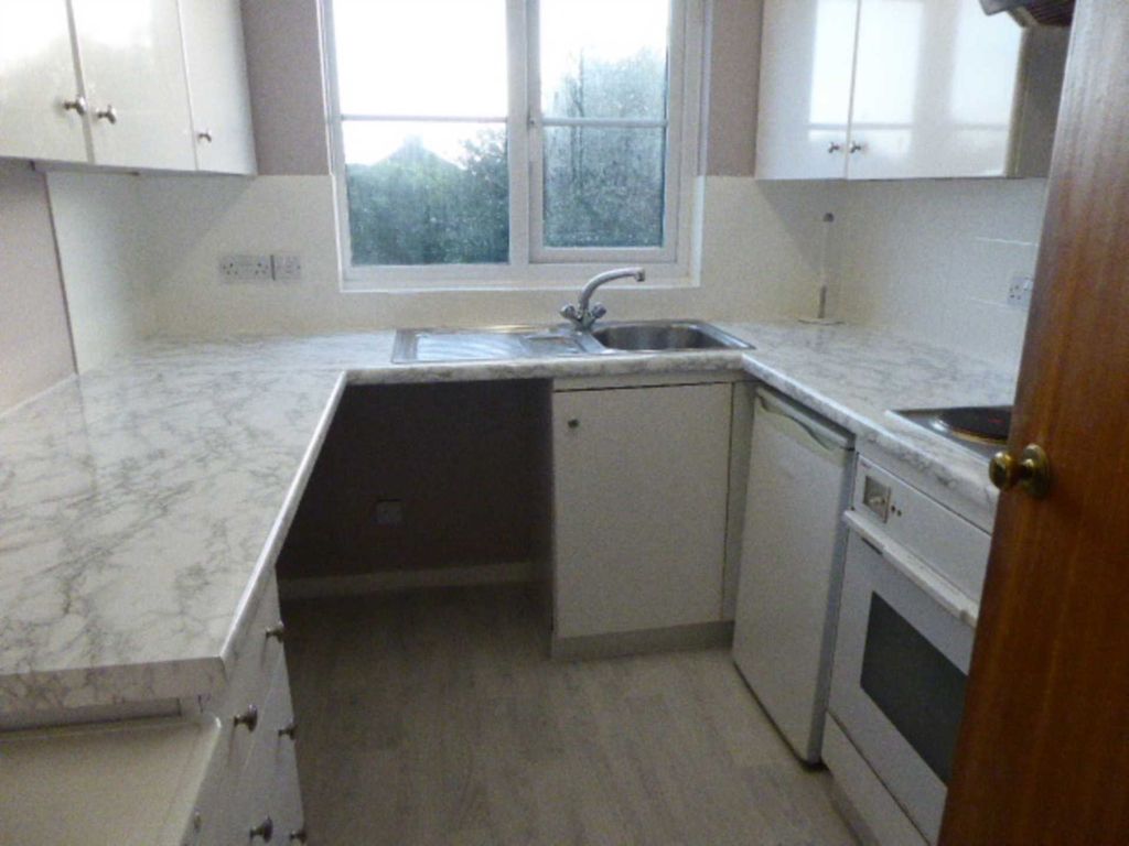 Property photo 2 of 3