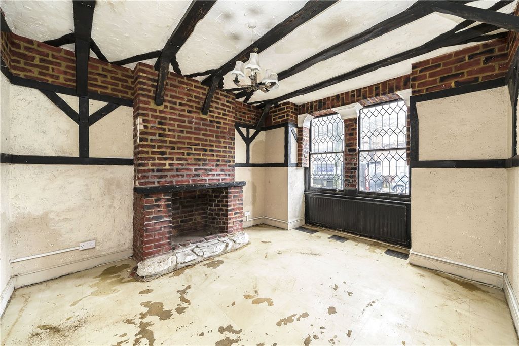 Property photo 3 of 11 Picture No. 02