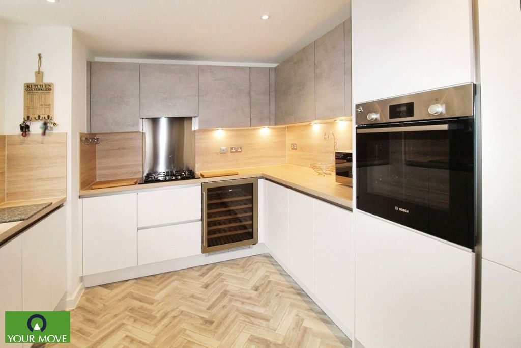 Property photo 2 of 11 Picture No. 19