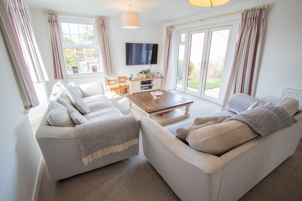 Property photo 2 of 20