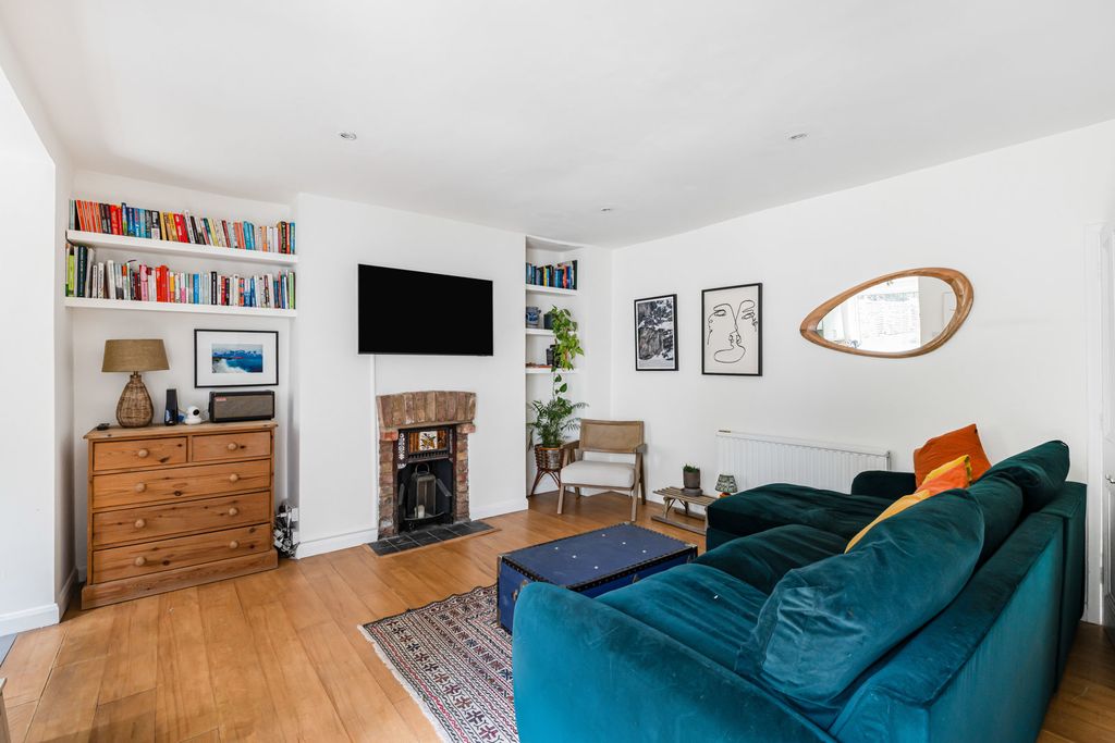 Property photo 2 of 18 Reception Room