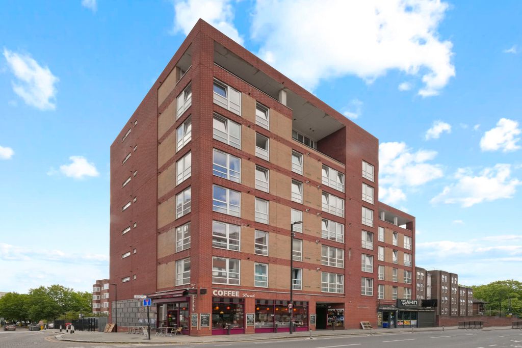 Property photo 2 of 13 _Akp0948_Ed