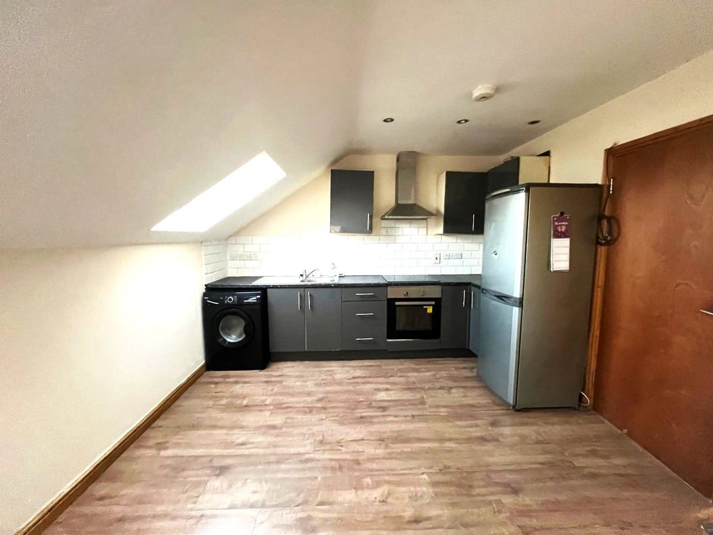 Property photo 1 of 5 Picture No. 05