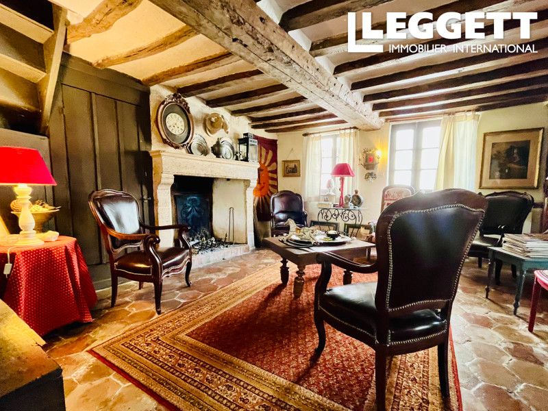 Property photo 2 of 10