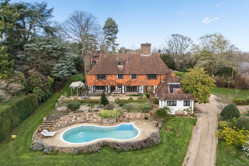 Property photo 2 of 31