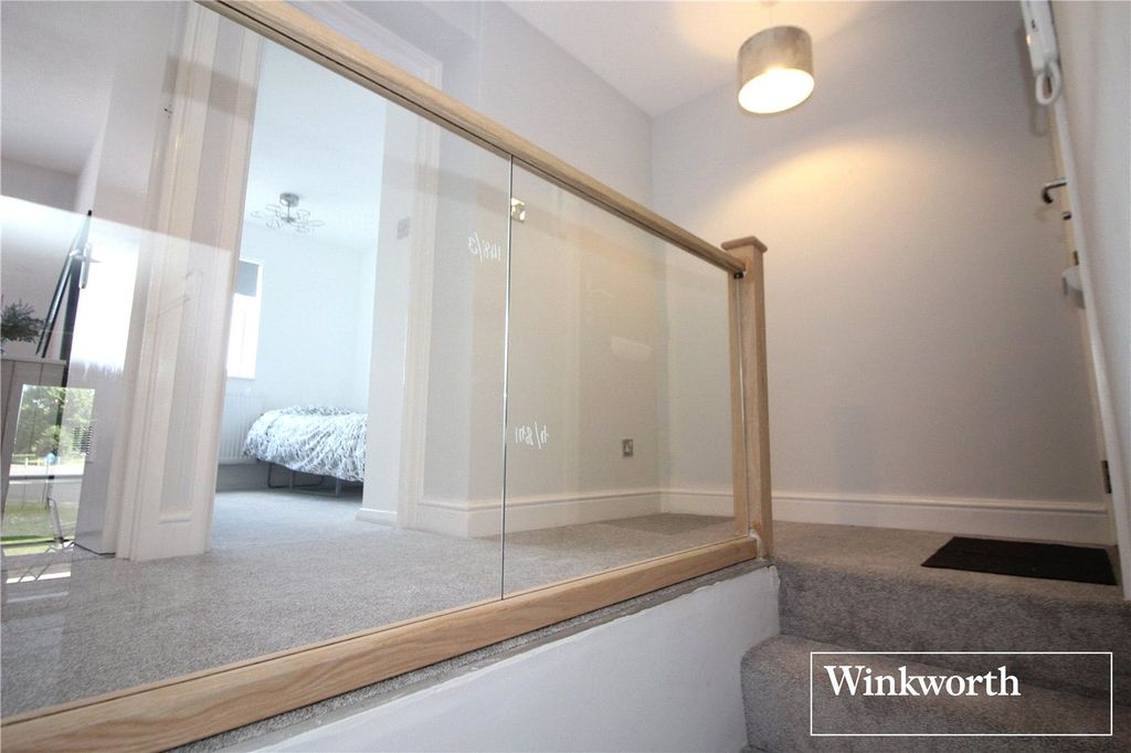 Property photo 2 of 10 Picture 2