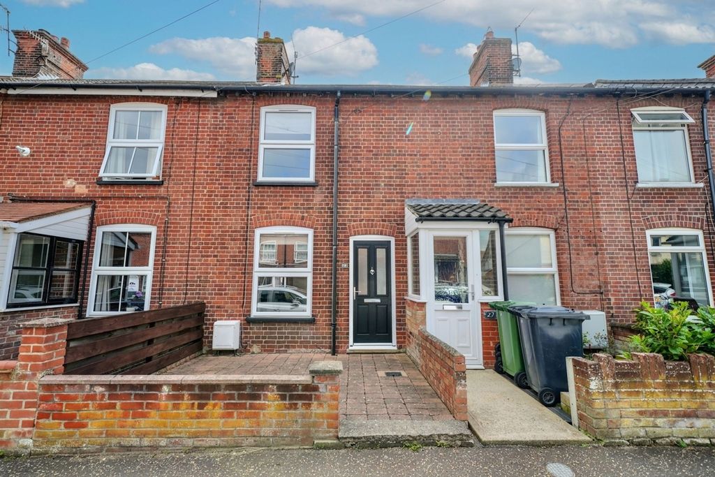 Property photo 1 of 27