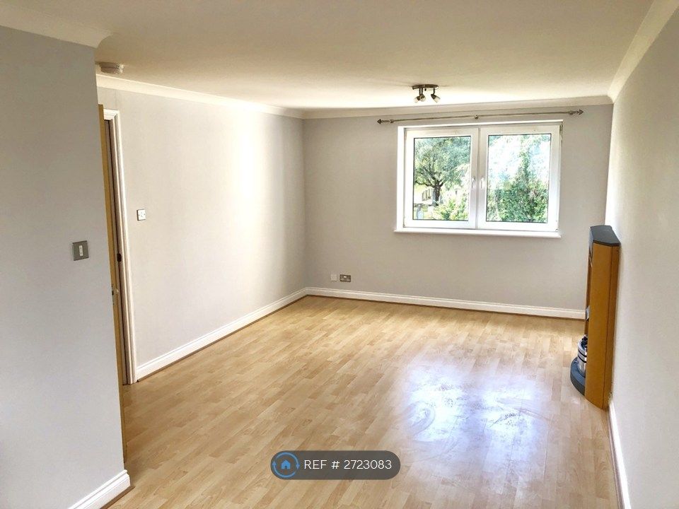 Property photo 3 of 25 Livingroom 2