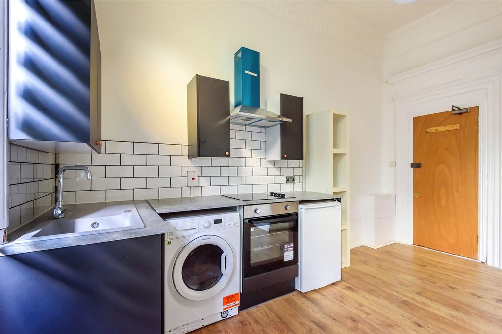 Property photo 2 of 8 Picture No. 03