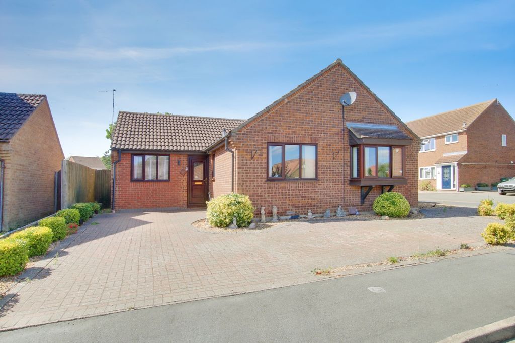 Property photo 1 of 12