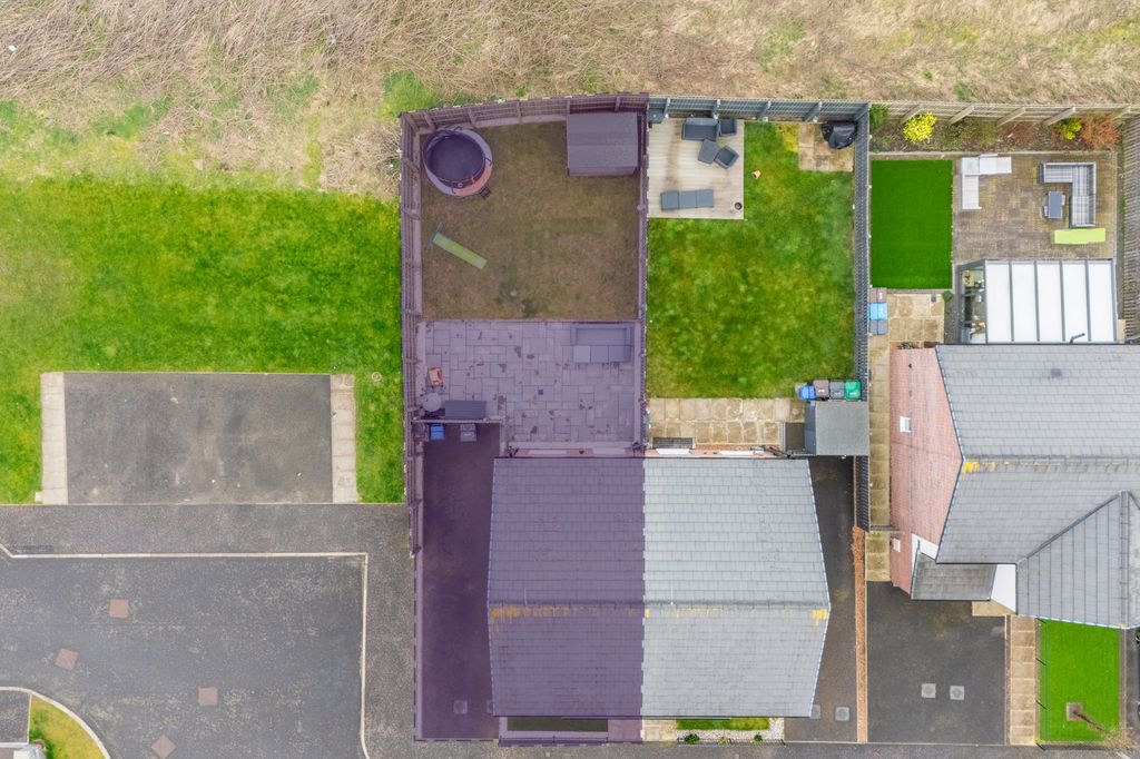 Property photo 3 of 29