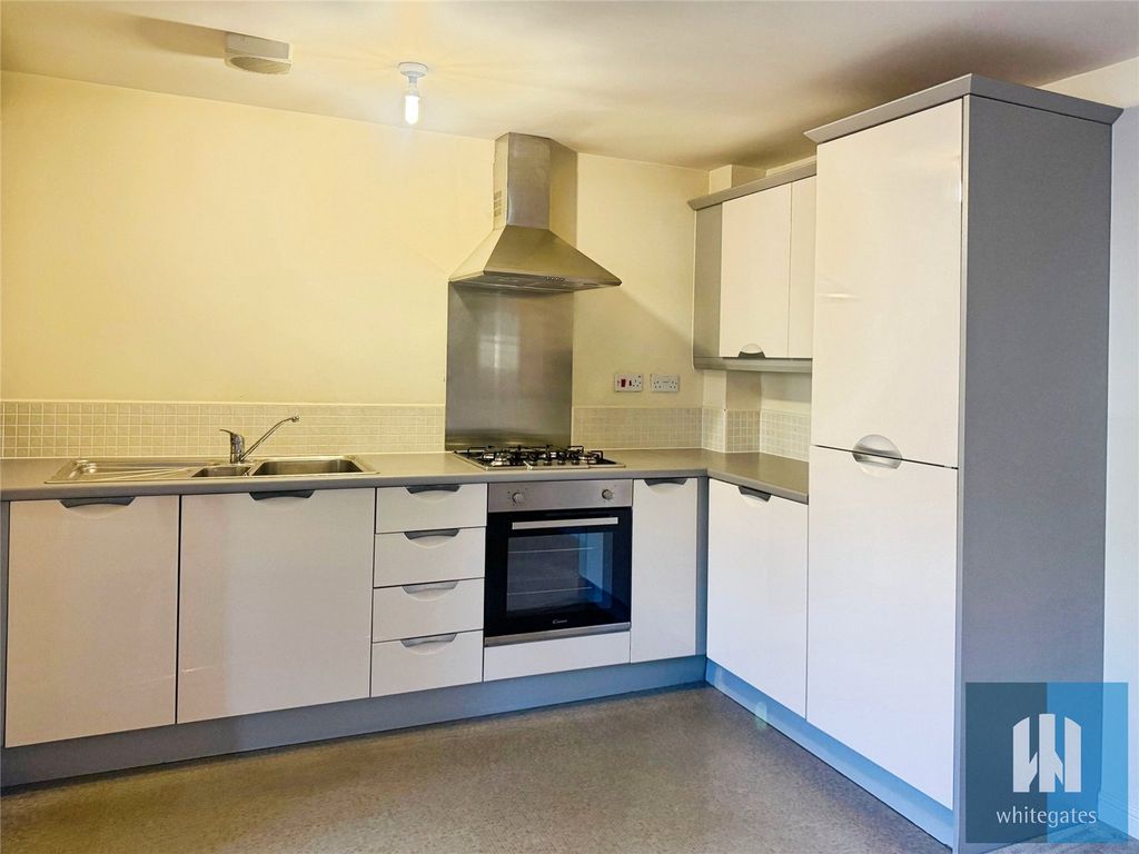 Property photo 2 of 15 Picture No. 17