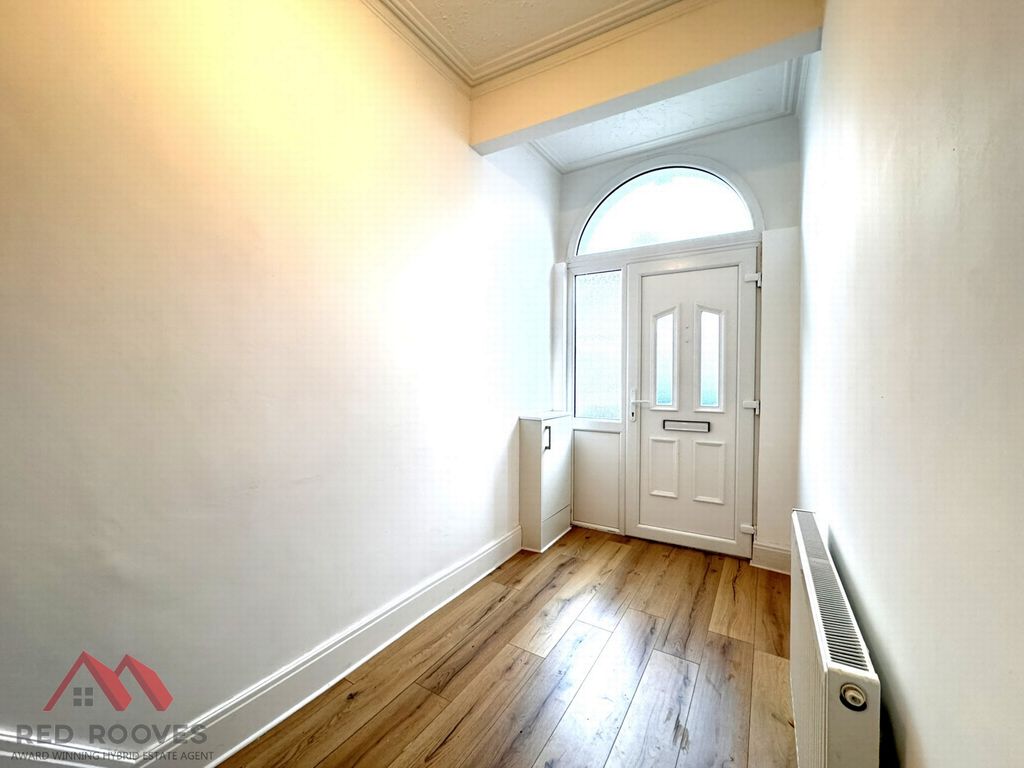 Property photo 2 of 23 Hallway