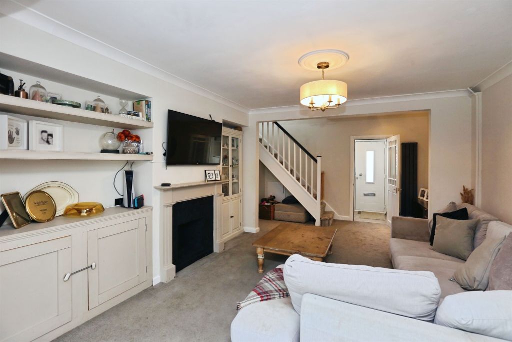 Property photo 2 of 17