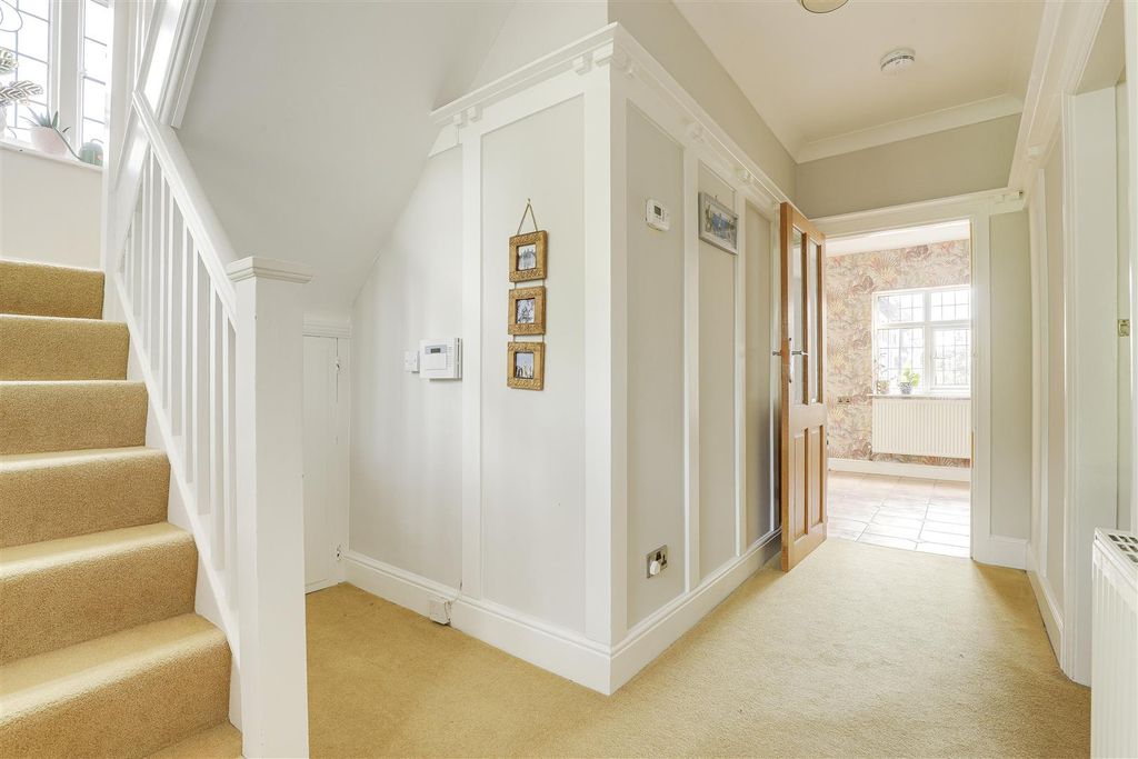 Property photo 3 of 27 06.Jpg