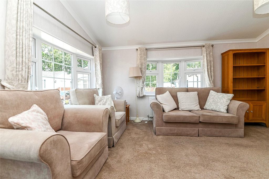 Property photo 3 of 16 Picture No. 03