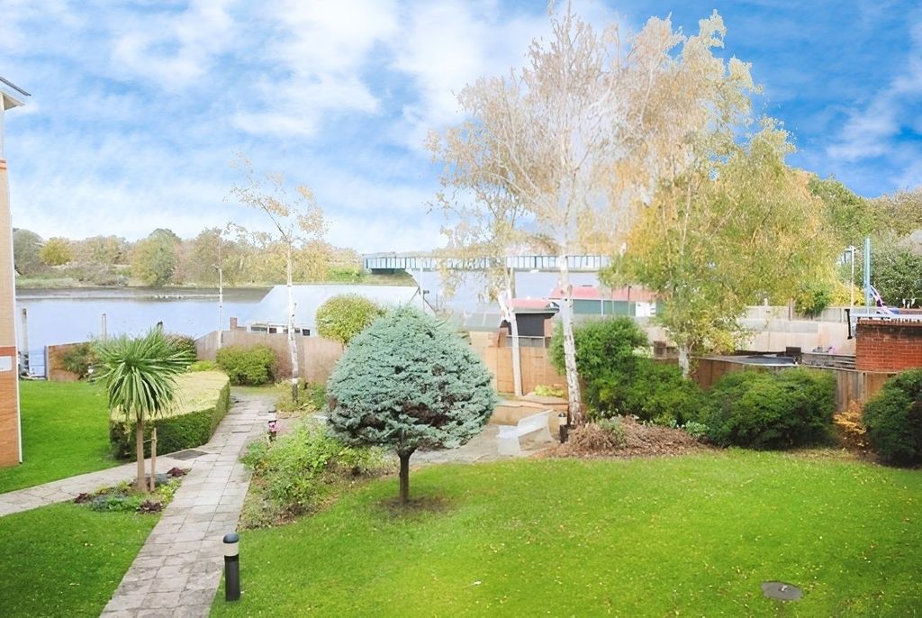 Property photo 3 of 15