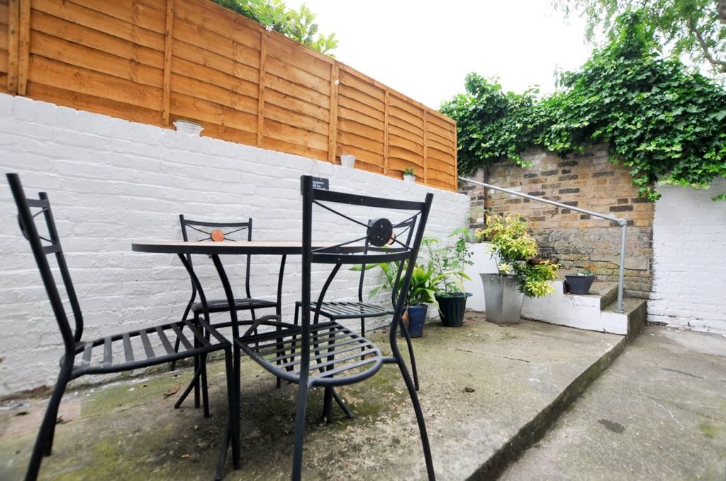 Property photo 3 of 6