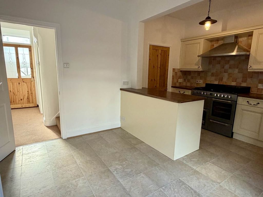 Property photo 3 of 14 Kitchen Diner