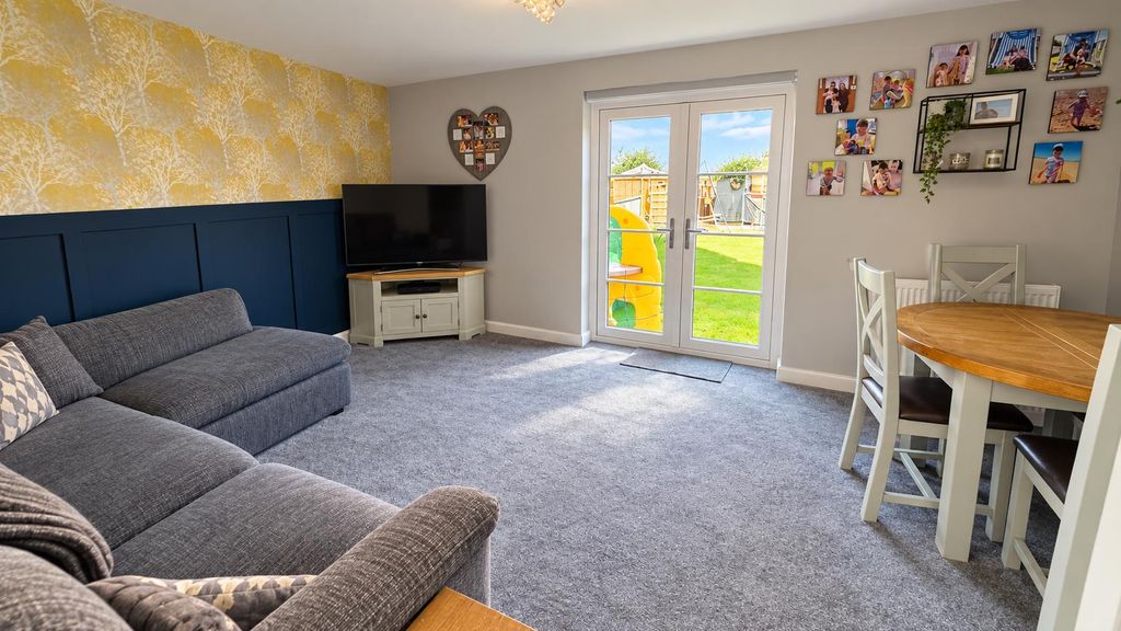 Property photo 3 of 8 42364.Png