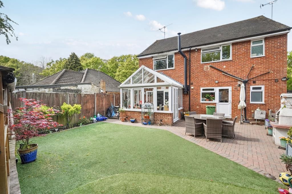 Property photo 1 of 19 Garden View