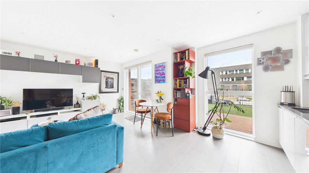 Property photo 2 of 26 Picture No. 17